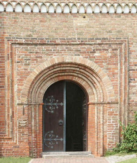 Blick zum Domvorhalle (Paradiespforte)